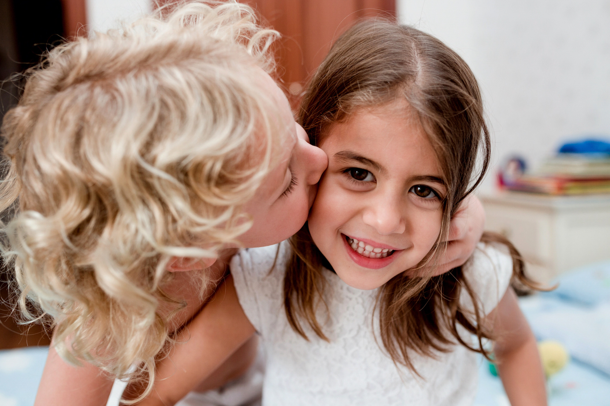 Kinder Zeigen Sich Intimbereich 6 Jahre www.kinderkinder.dguv.de