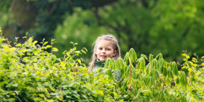 Kind im Wald